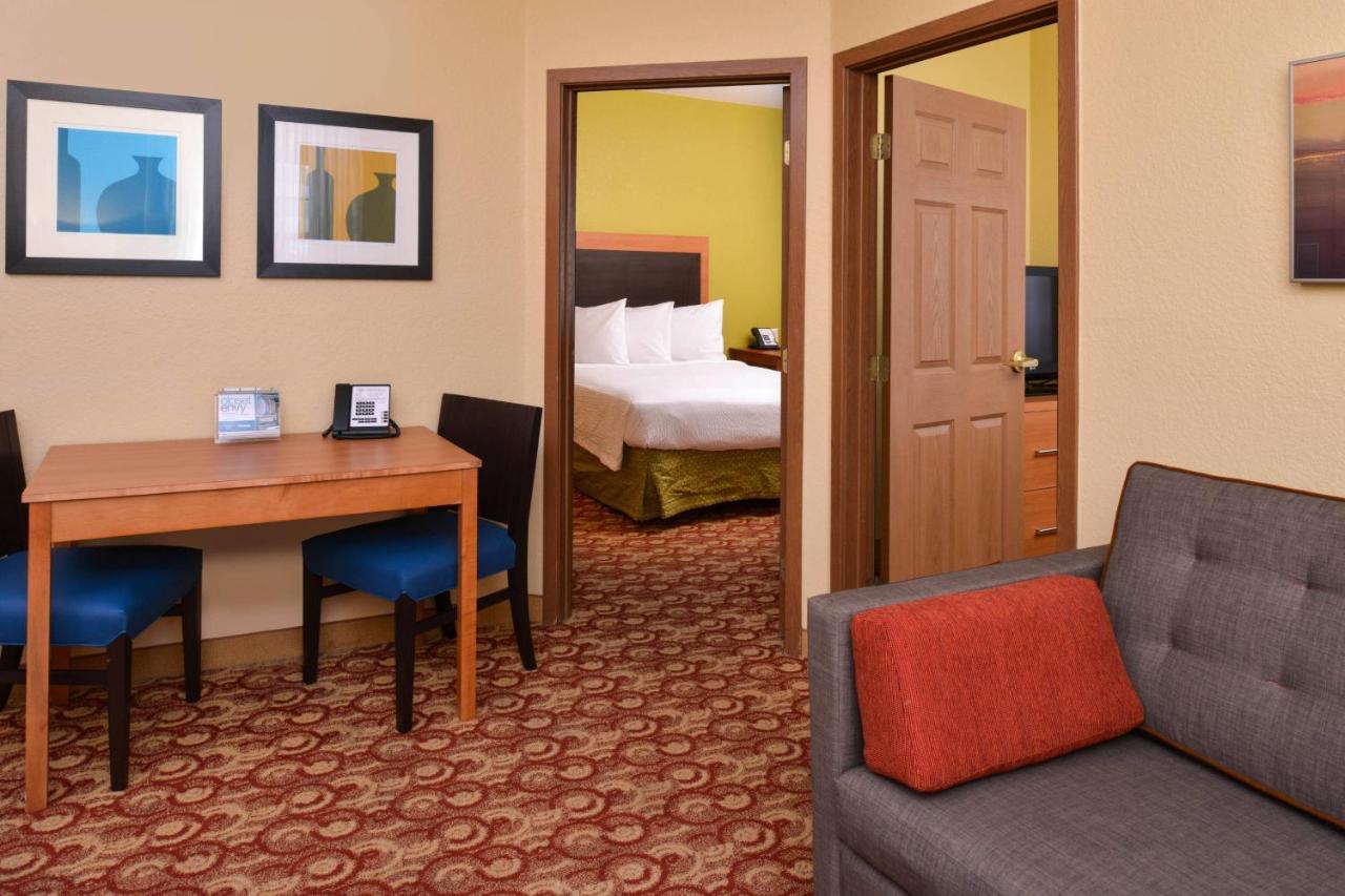 Candlewood Suites Miami Lakes By Ihg Eksteriør billede