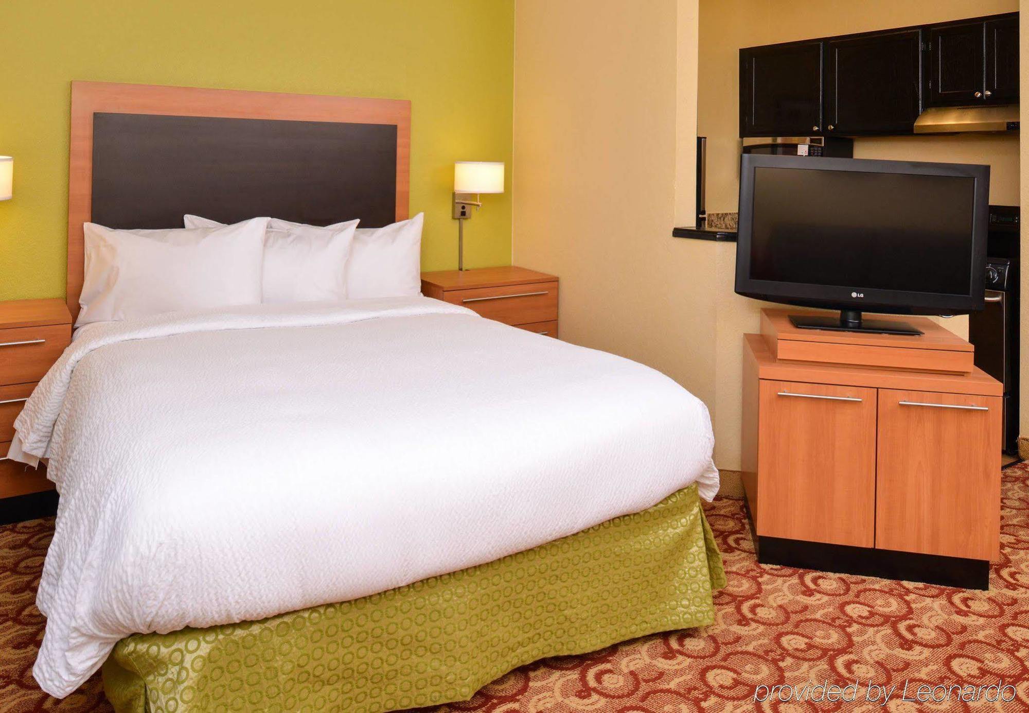 Candlewood Suites Miami Lakes By Ihg Eksteriør billede